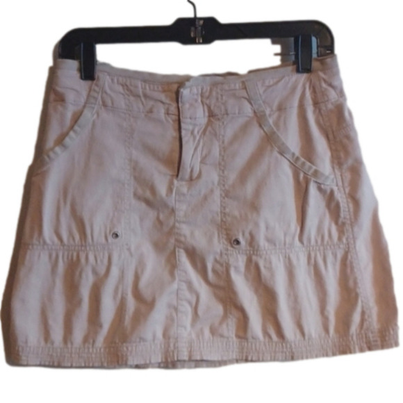 ATHLETA Mesh lined(  with shorts ) athletic tan skirt/ skirt. Size 2. So spring! - Picture 1 of 8